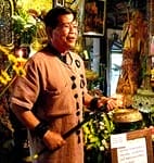 ชรวย ณ สุนทร