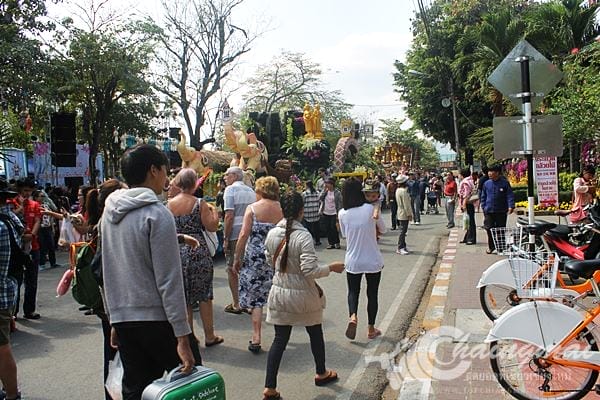 งานไม้ดอก2559 (19)
