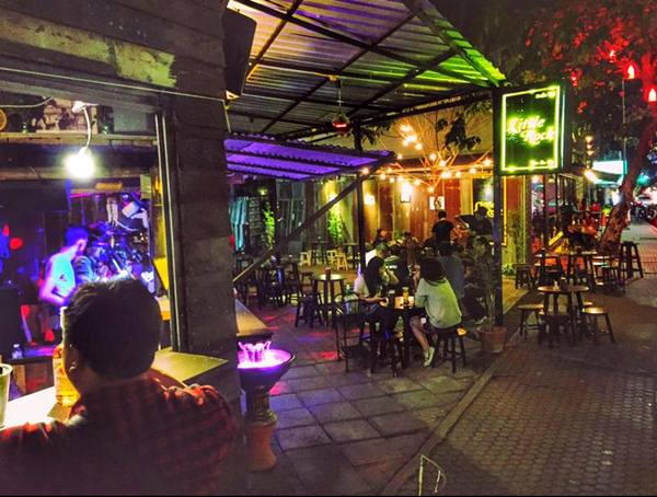 little-rock-bar